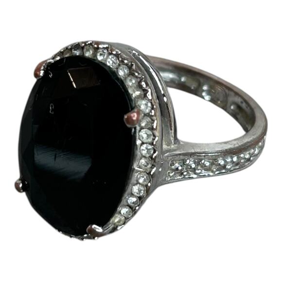 Vintage Black Faceted Center Silver Tone Cocktail Ring Size 7 - Picture 5 of 7